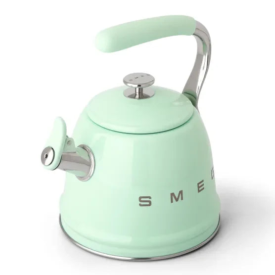 Smeg Whistling Stovetop Kettle, 2.3L