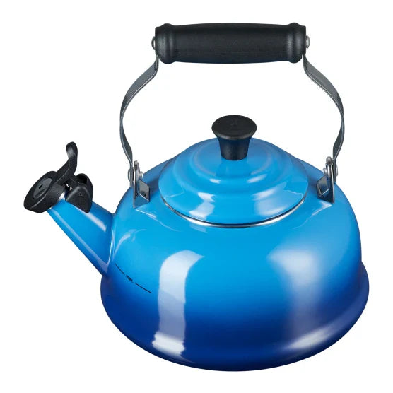 Le Creuset Whistling Stovetop Kettle, 1.6L