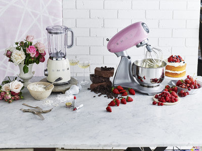 Smeg 50's Retro Style Stand Mixer Pink