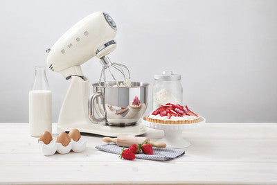 Smeg Retro 50's Style Stand Mixer Cream Full Colour