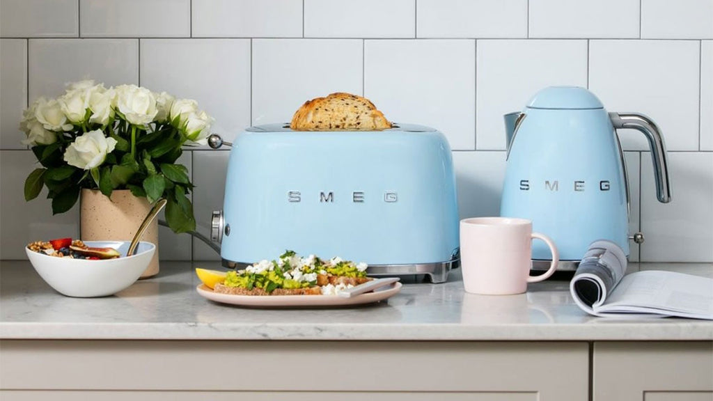 Smeg Variable Temperature Kettle Blue 1.7L