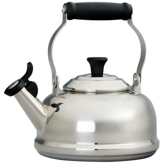 Le Creuset Whistling Stovetop Kettle, 1.6L