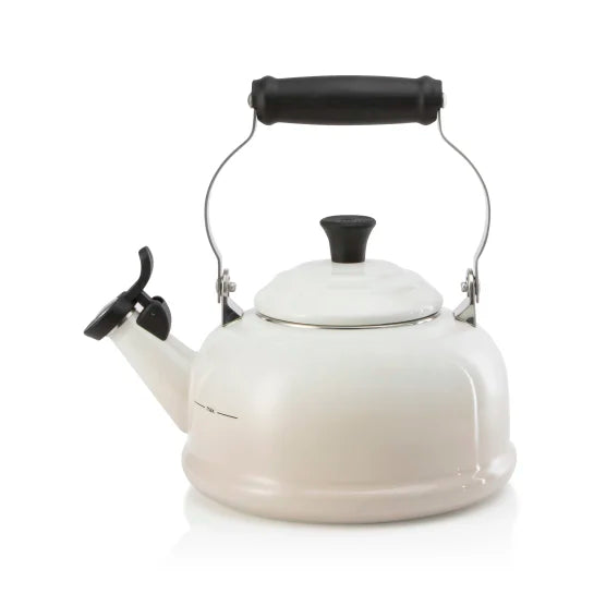 Le Creuset Whistling Stovetop Kettle, 1.6L