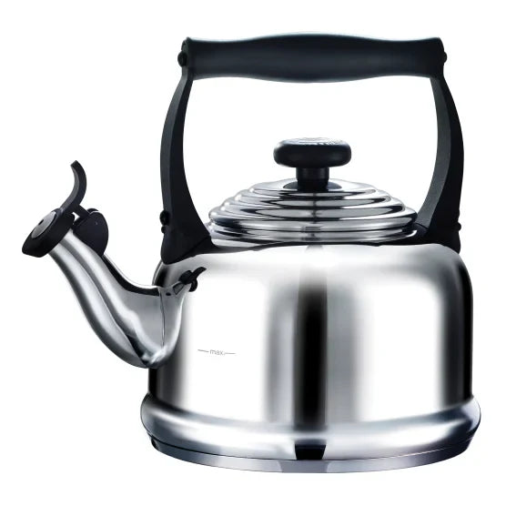 Le Creuset Traditional Whistling Stovetop Kettle, 2.1L