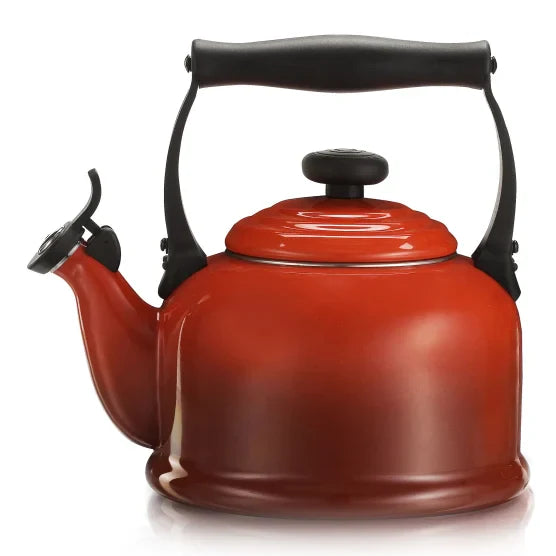 Le Creuset Traditional Whistling Stovetop Kettle, 2.1L