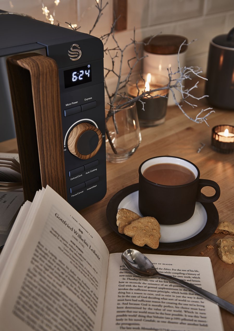 Swan Nordic Digital Microwave - Cotton White