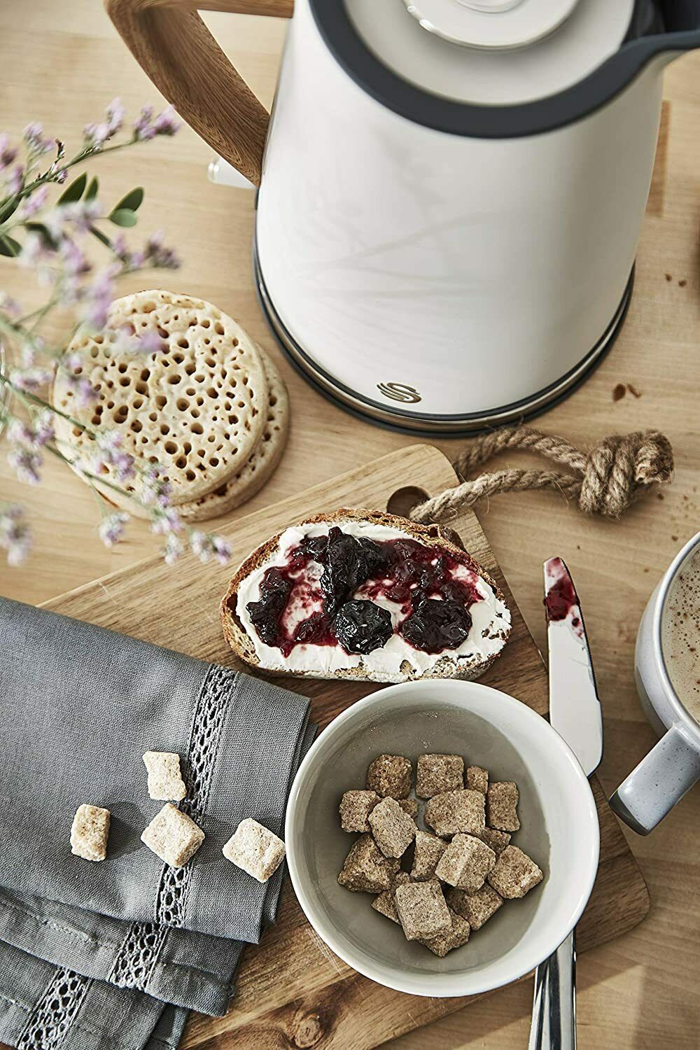 Swan Nordic Rapid Boil Jug Kettle, Wood Effect Handle, Cotton White